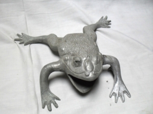 Manufacturers Exporters and Wholesale Suppliers of Aluminium Frog Sitting S-12X12X4 Inches Moradabad Uttar Pradesh Aluminium Frog Sitting S-12X12X4 Inches